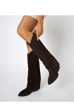 Bottes en daim brun foncé