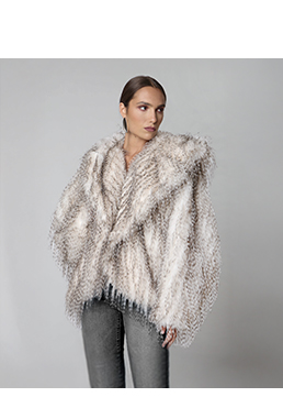 Abrigo de piel sintética de mujer color beige claro