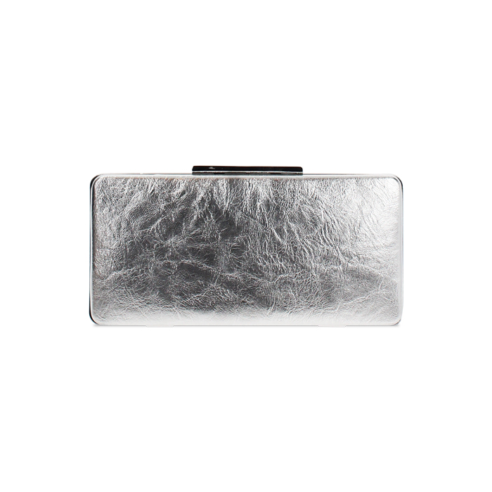 Clutch argento in laminato con tracolla removibile
