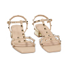 Sandali beige con borchie