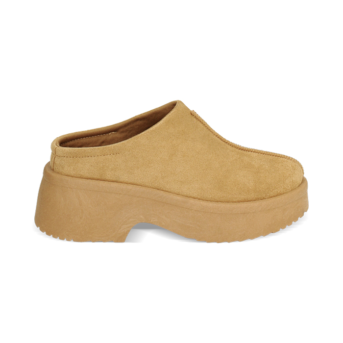 Chaussons couleur camel en microfibre