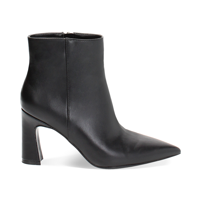 Tronchetto nero, tacco 9 cm