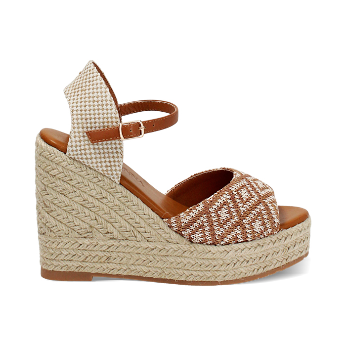 Plataformas de mujer color coñac beige en rafia