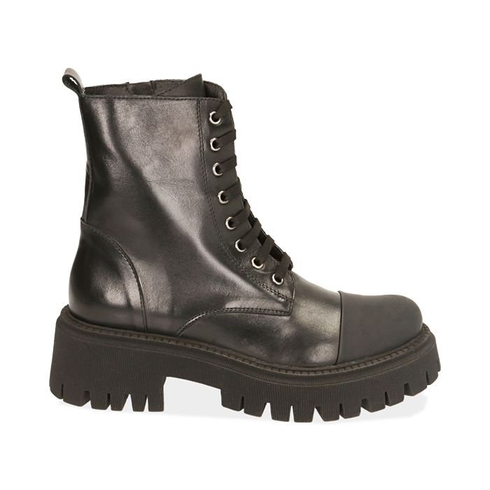 Anfibi neri in pelle, tacco 5,5 cm 