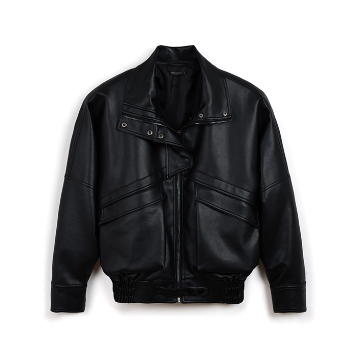Blouson noir en matériau léger et moderne