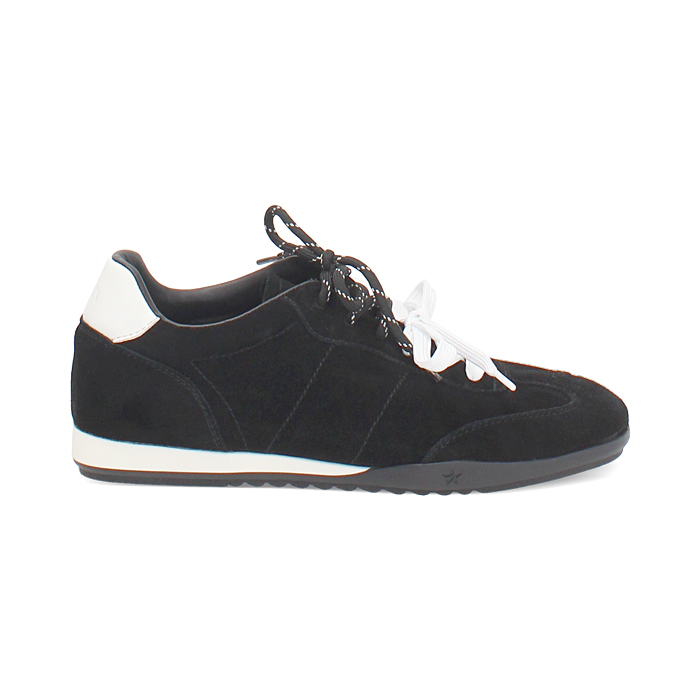 Sneakers in camoscio nero con doppio laccio