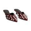Sabot bordeaux brillant avec clous et talon de 4,2 cm