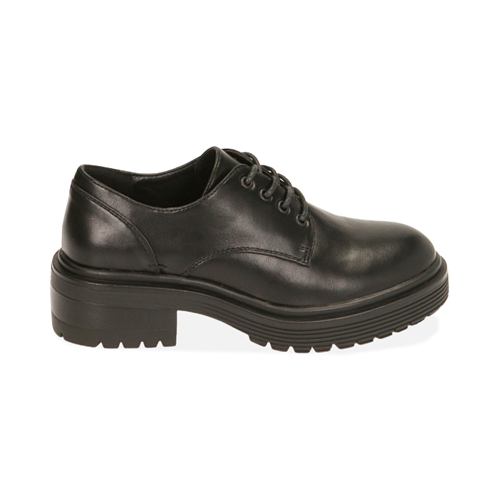 Zapatos negros con cordones, tacón de 4,5 cm.