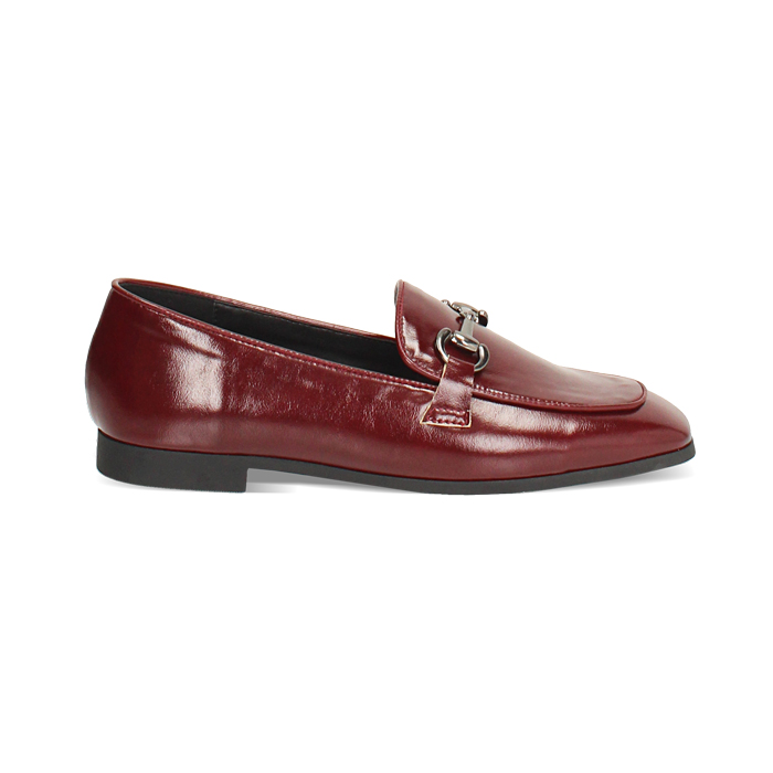 Mocassini bordeaux lucidi con suola in gomma